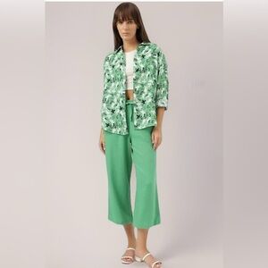 Marks and Spencer Pure Linen Floral Shirt- Medium UK size 10 PTP 21 inch